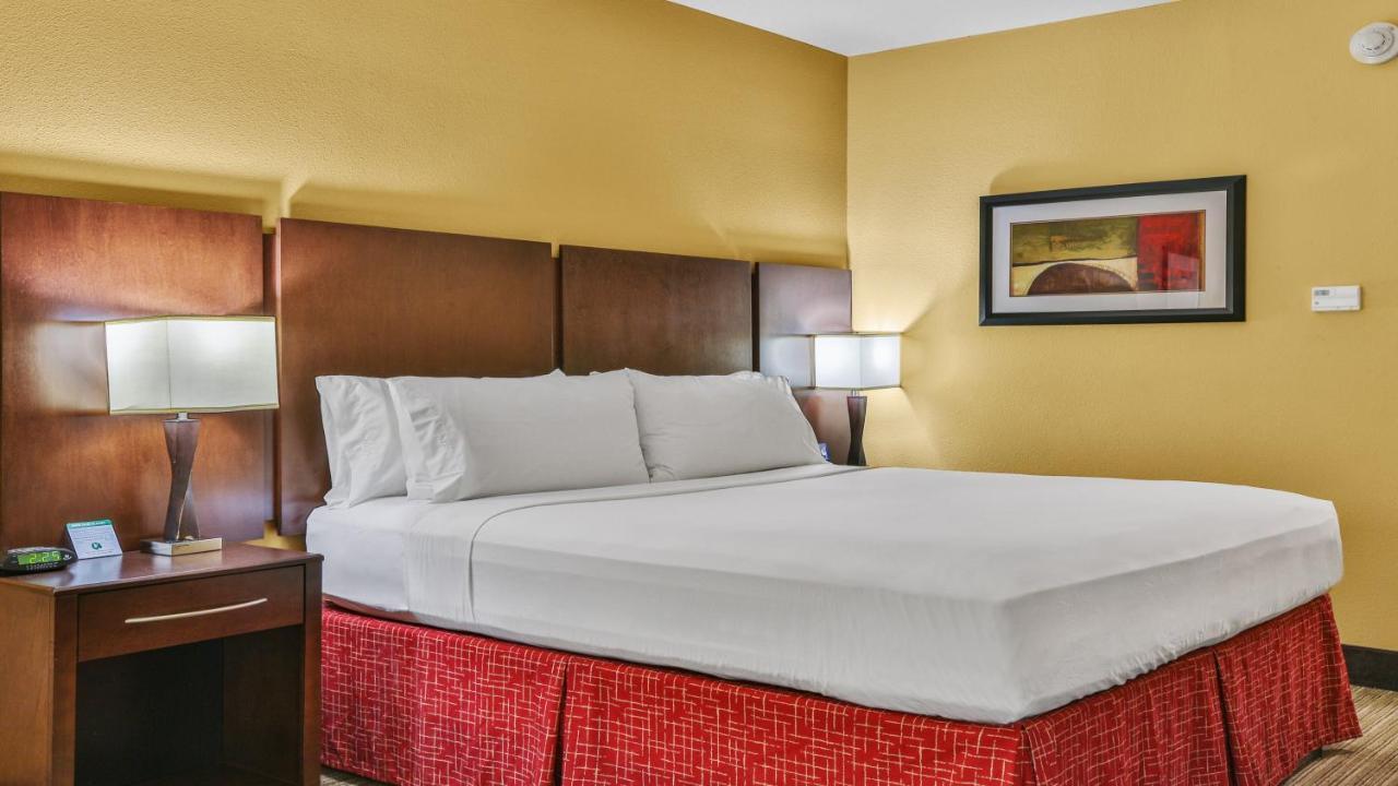 Holiday Inn Express & Suites Houston South - Near Pearland By Ihg Eksteriør billede