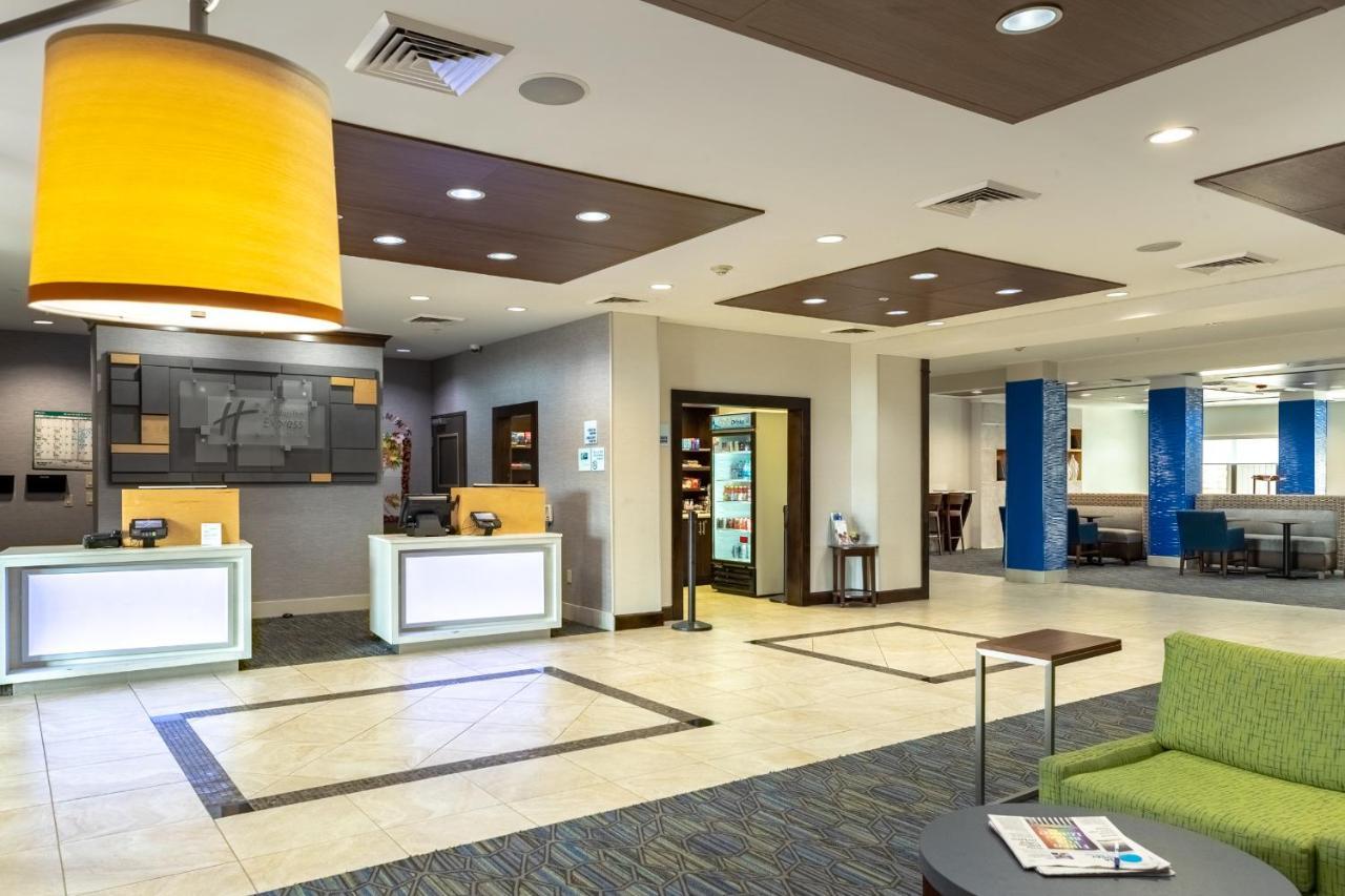 Holiday Inn Express & Suites Houston South - Near Pearland By Ihg Eksteriør billede