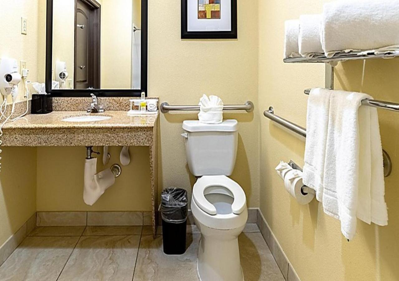 Holiday Inn Express & Suites Houston South - Near Pearland By Ihg Eksteriør billede