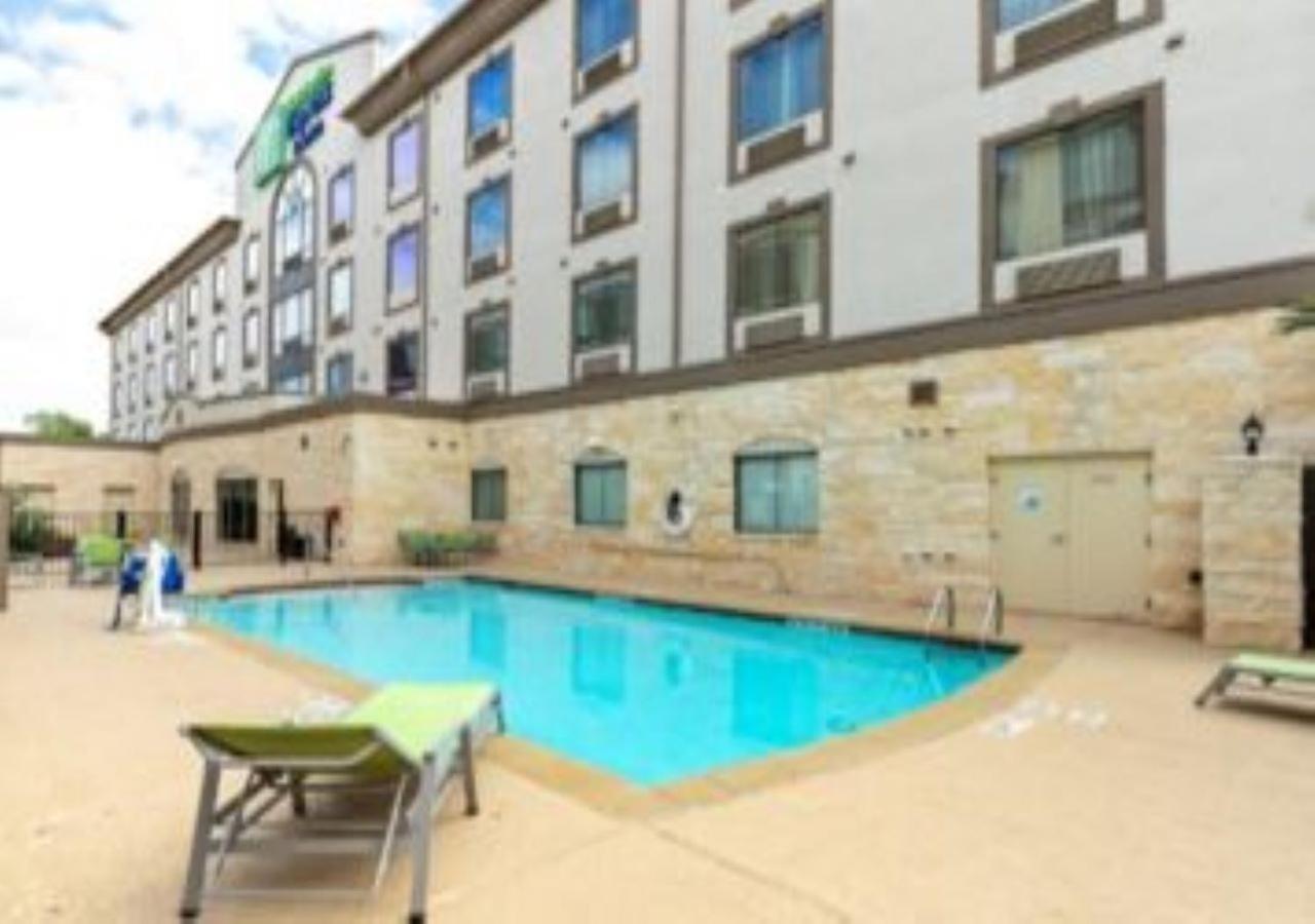 Holiday Inn Express & Suites Houston South - Near Pearland By Ihg Eksteriør billede