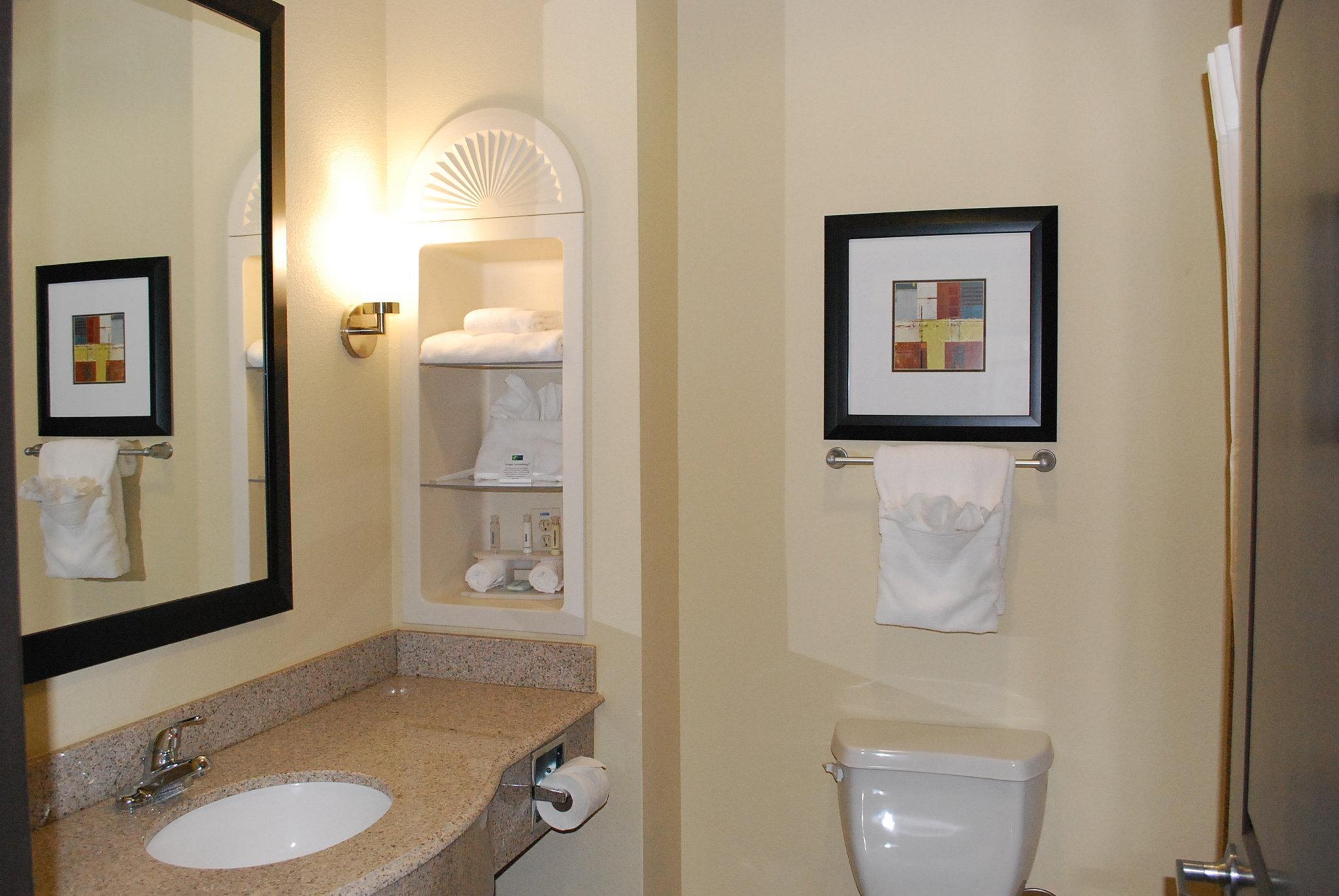 Holiday Inn Express & Suites Houston South - Near Pearland By Ihg Eksteriør billede