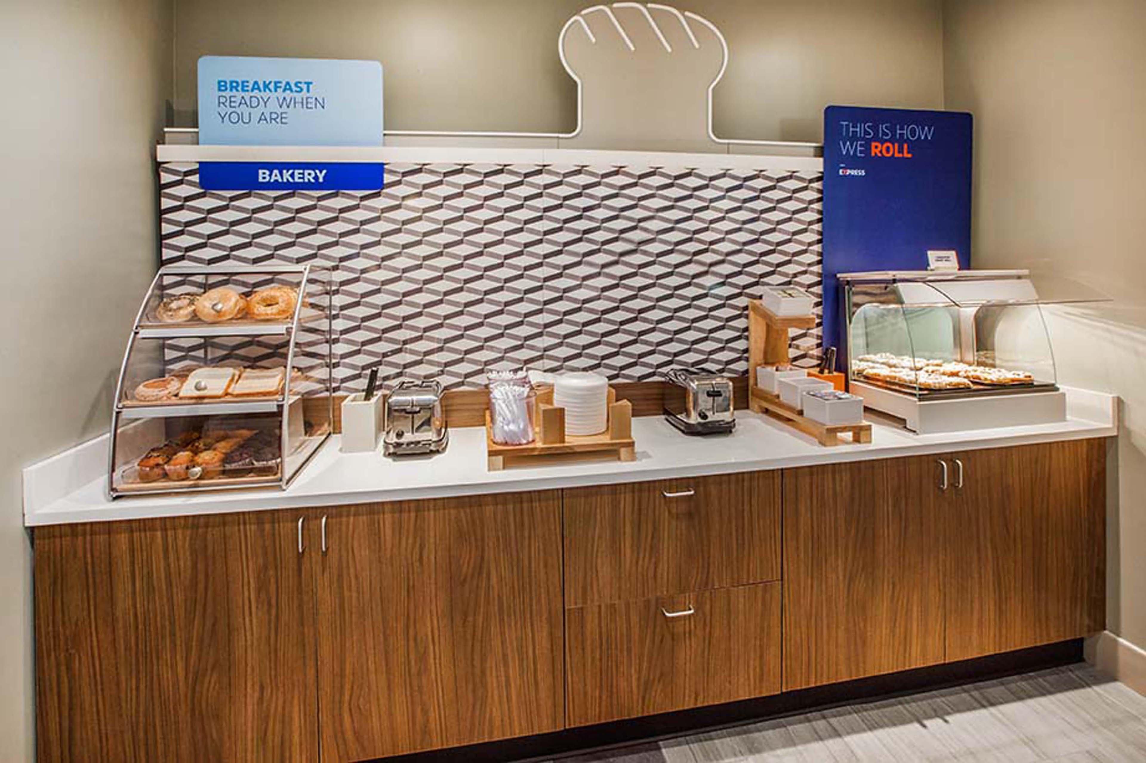 Holiday Inn Express & Suites Houston South - Near Pearland By Ihg Eksteriør billede
