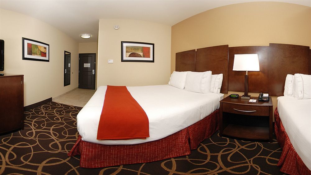 Holiday Inn Express & Suites Houston South - Near Pearland By Ihg Eksteriør billede