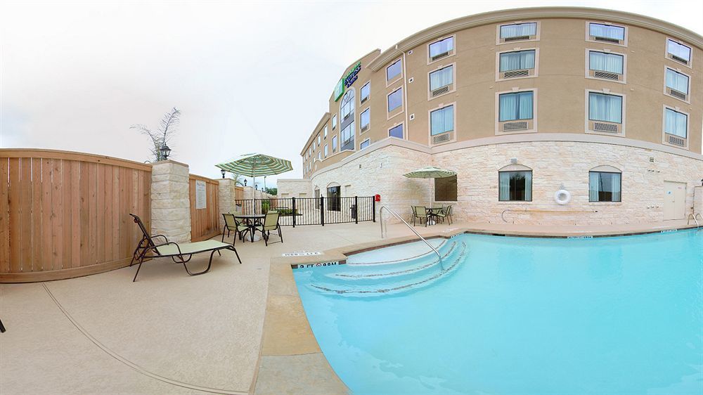 Holiday Inn Express & Suites Houston South - Near Pearland By Ihg Eksteriør billede