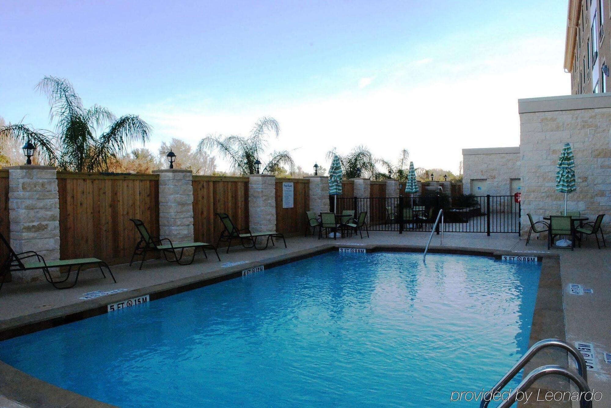 Holiday Inn Express & Suites Houston South - Near Pearland By Ihg Eksteriør billede